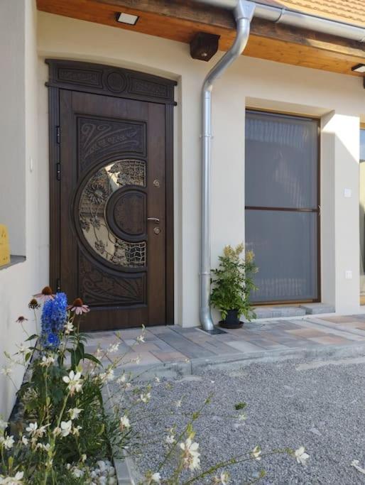Apartman Loft Parnica Exterior photo